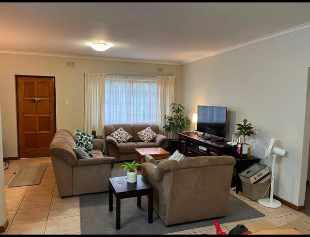 3 BEDROOM SECTIONAL TITLE TO LET IN HOWICK NORTH